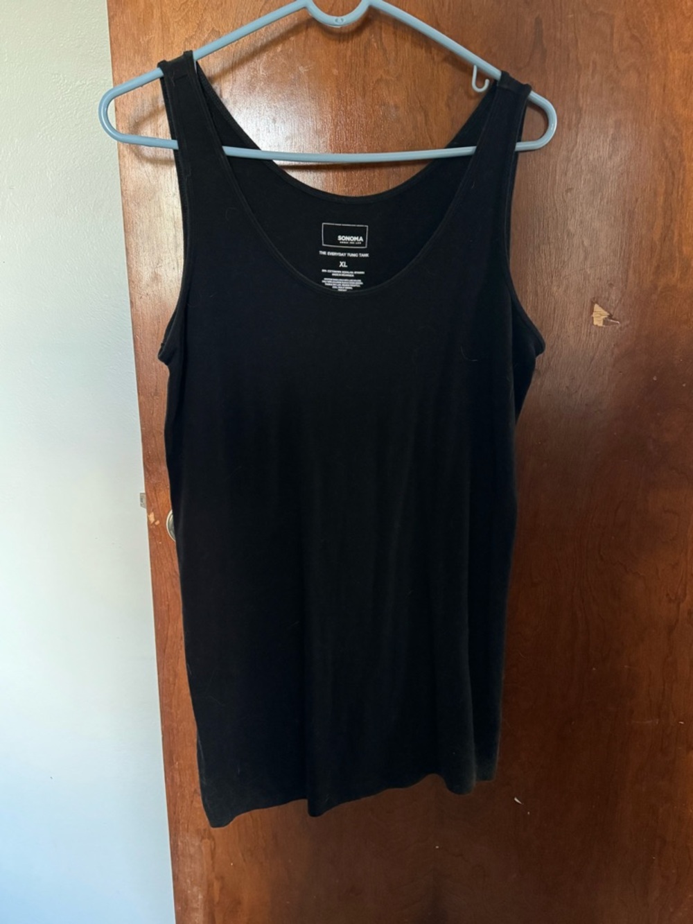 Sonoma Black Scoop Neck Tank Top
